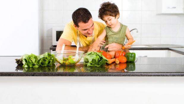 Cappe e piani cucina Cucina con piano lavoro a scomparsa