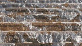 Getto pericoloso di cose in condominio