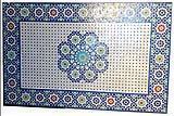Un mosaico arabo di realizzazione recente.