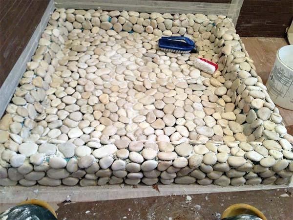 Installazione delle pietre naturali sbiancate