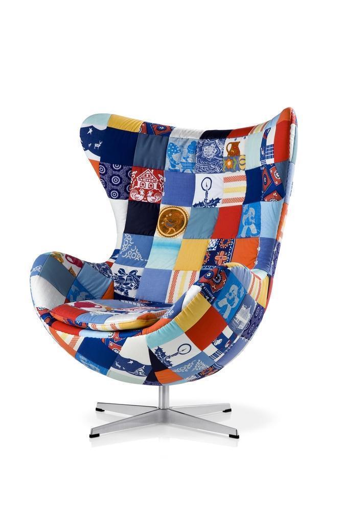 Poltrona girevole Egg Chair versione multicolor