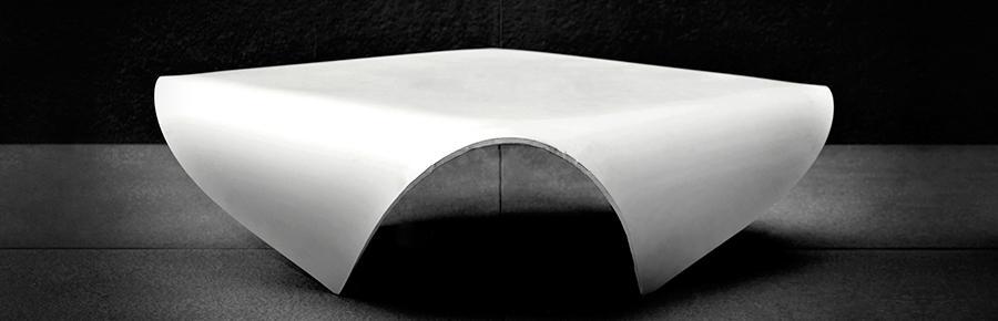 Tavolino in cemento della collezione Betrox di Edfan