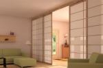 Miniappartamento: fluida divisione con pareti scorrevoli Shoji Cinius
