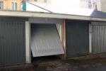 Porte basculanti per garage da Officine Locati