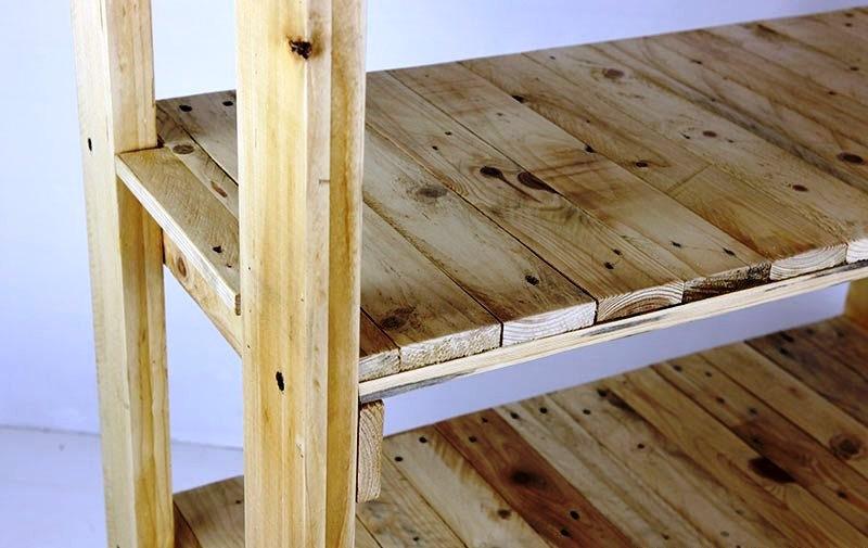 Arredopallet: particolare scaffalatura in legno