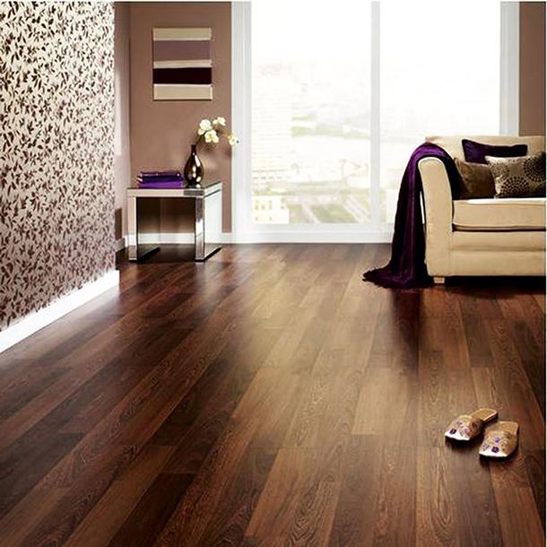 Ristrutturare casa rivestire il pavimento Parquet da incollare su piastrelle
