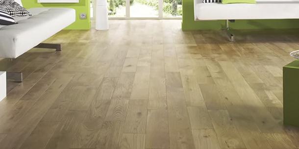 Ristrutturare casa rivestire il pavimento Posa pavimento pvc su piastrelle