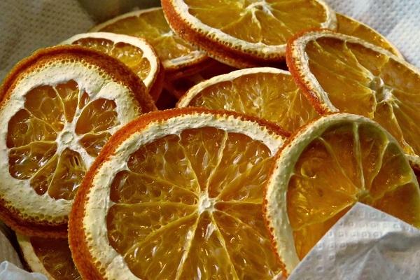Fette di arance essiccate