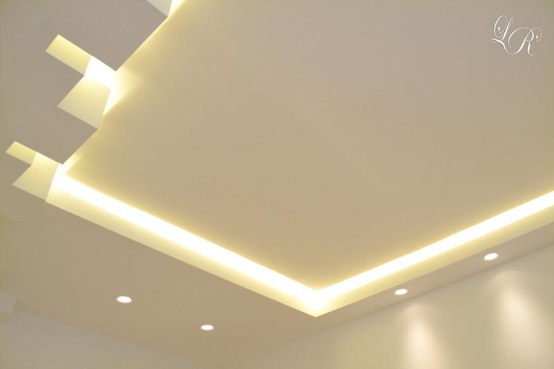Mascherare limpianto di climatizzazione col cartongesso Controsoffitto in cartongesso con faretti