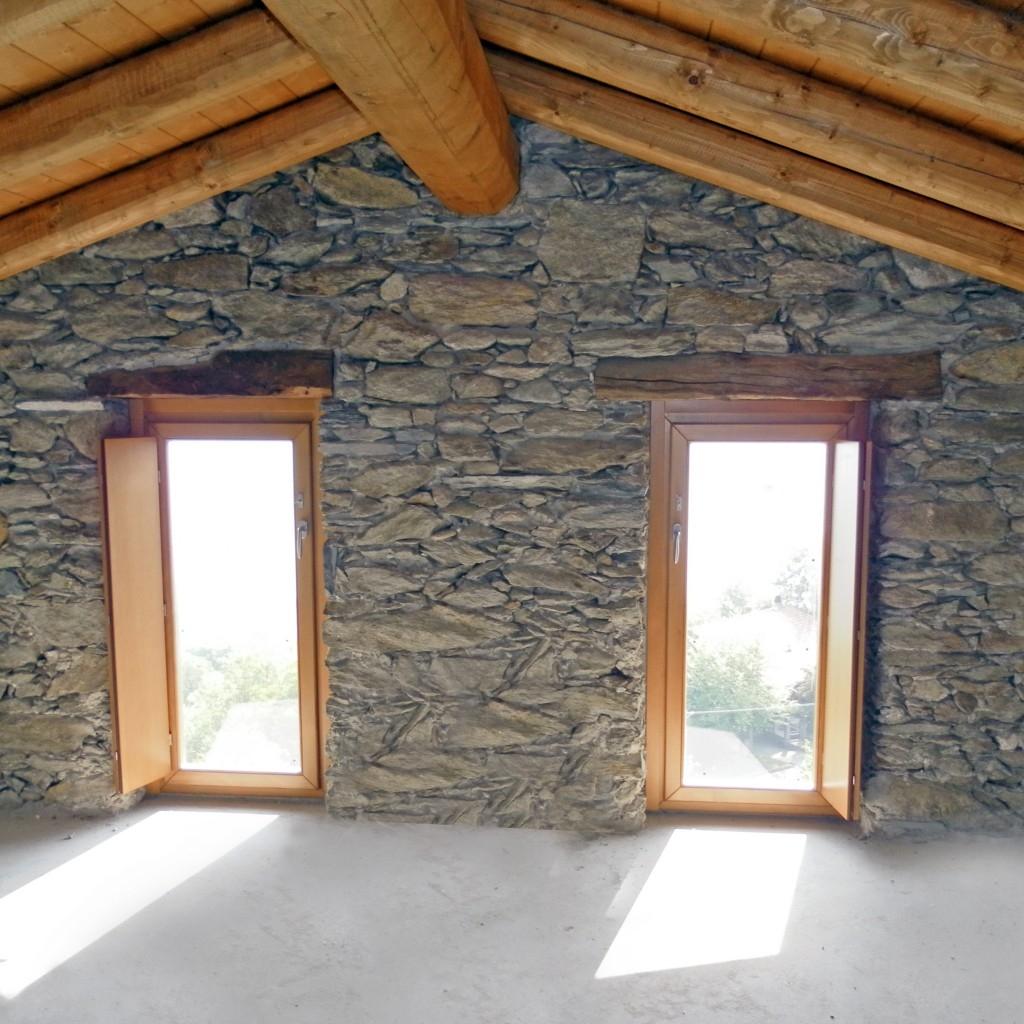Finestre e scuretti interni in legno - Denia Serramenti