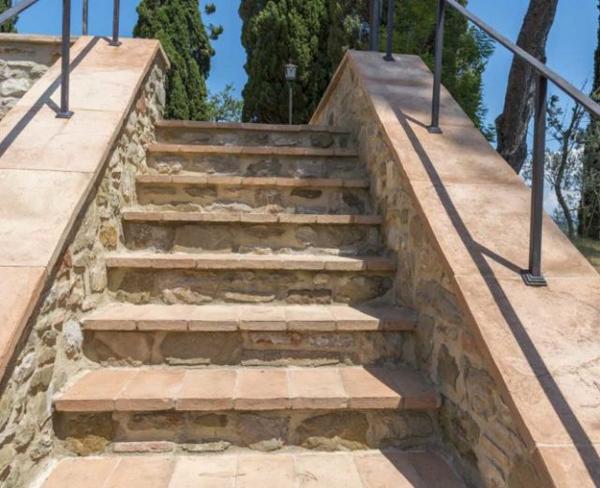 5 modelli di scale esterne Come costruire una scala in muratura