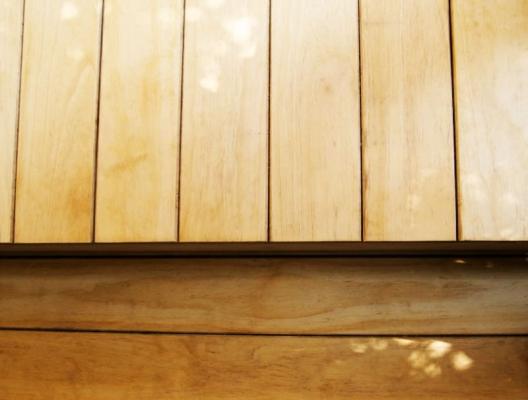 Pavimenti in legno per interni resistenti. pvc effetto legno with ... Pavimenti in legno per interni resistenti