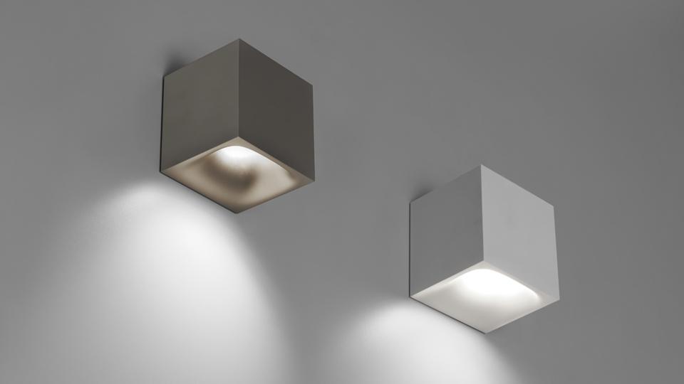 Lampade da parete cubiche di design, da Artemide