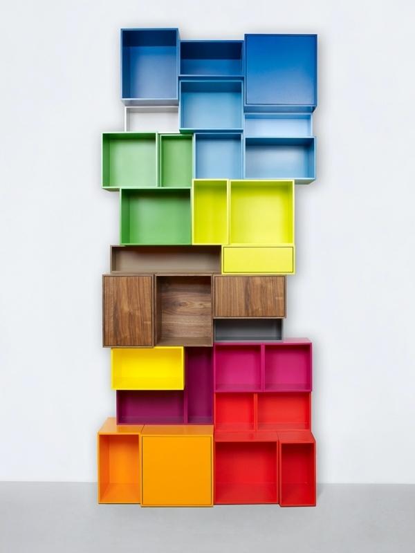 Libreria cubica colorata, da Mymito