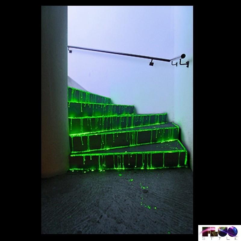 Scala con vernice fotoluminescento di FluoStyle