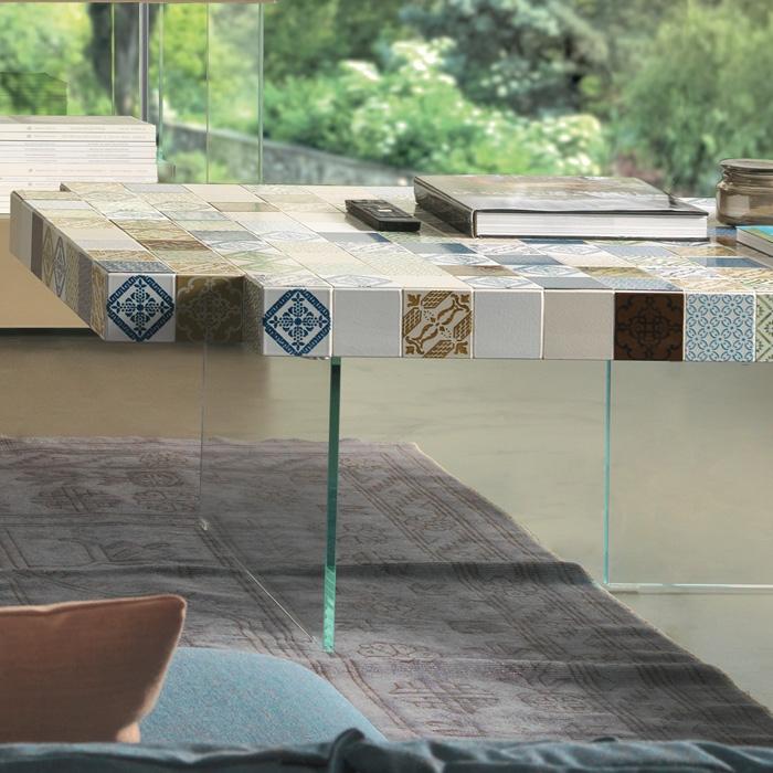 Tavolo con piano ceramico Air MadeTerraneo by Lago, pattern Estate
