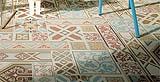 Pavimento patchwork con piastrelle Classic di Ornamenta ispirate alle cementine