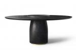 Tavolo rotondo in marmo nero, da Lema
