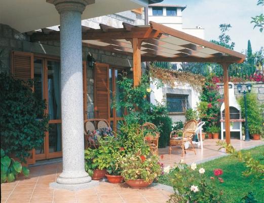 Come costruire un pergolato in legno Miglior legno per pergolato