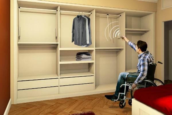 Camera da letto per disabili by Falegnameria Design