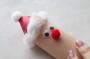 Decorazioni natalizie con rotolo di carta igienica: Babbo Natale, parte 2, da thebestideasforkids.com