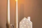 Collezione natalizia Zara Home: lampada a forma di casetta con stelle