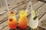 Bicchieri di ogni forma per servire i cocktail