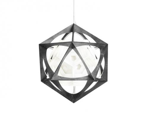 Lampadario a icosaedro OE Quasi Light di Louis Poulsen