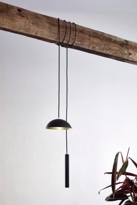 Lampada led ricaricabile Pong di NYTA