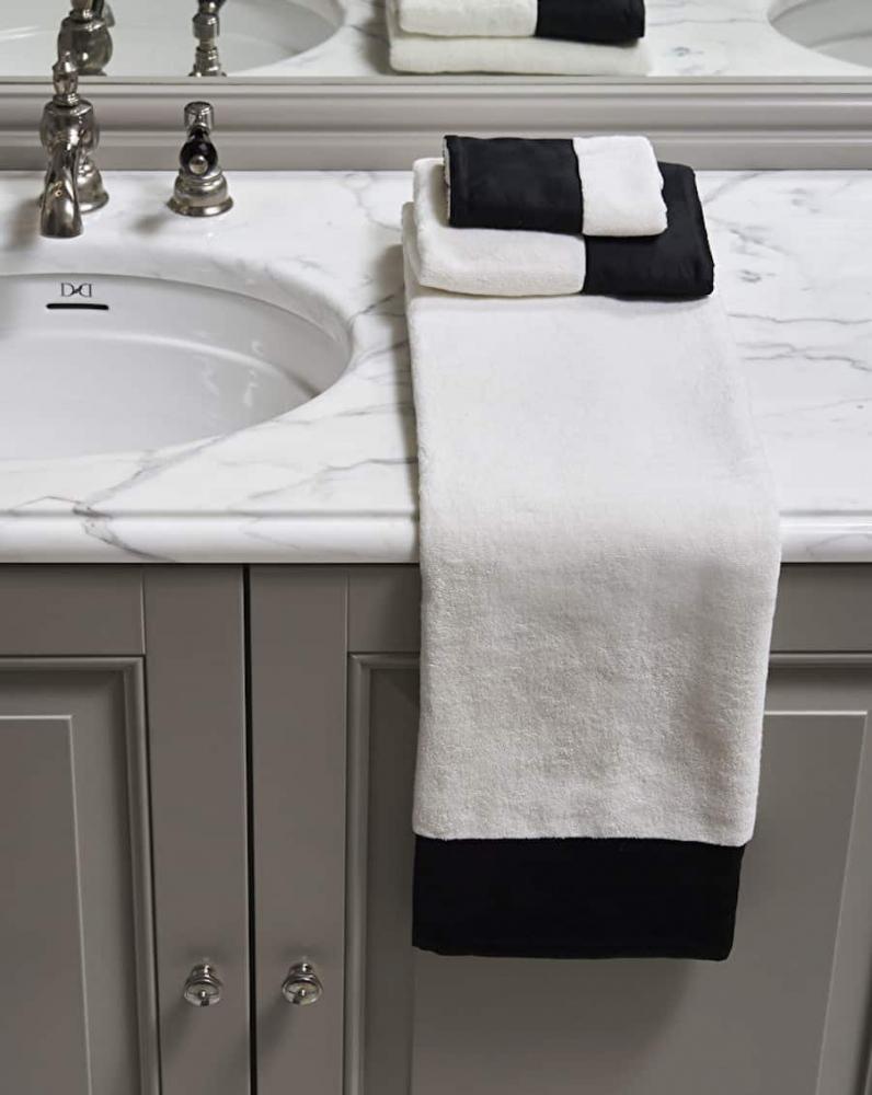 Set asciugamani in stile eclettico - Foto by Devon&Devon
