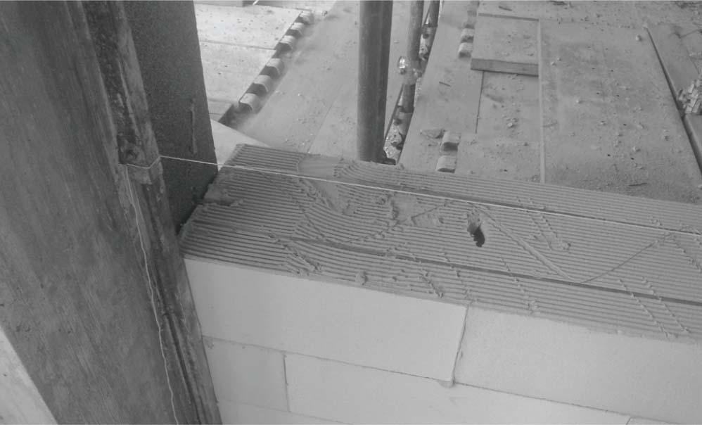Rinforzo delle murature in blocchi di calcestruzzo cellulare Ytong con tralicci metallici