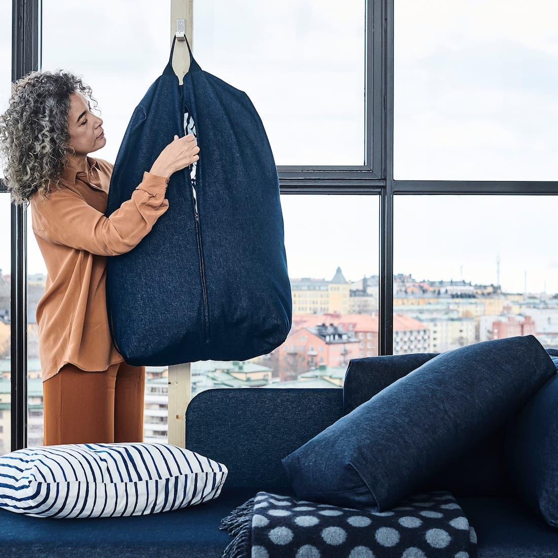 Sacca per lenzuola e cuscini RÅVAROR - Foto by Ikea