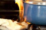 Errore da non commettere in cucina per evitare di innescare un incendio
