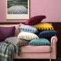 Il colore dei cuscini va scelto in base al contesto - Foto da Pinterest