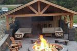 La tettoia in legno può diventare una stanza per il relax in outdoor - Pinterest