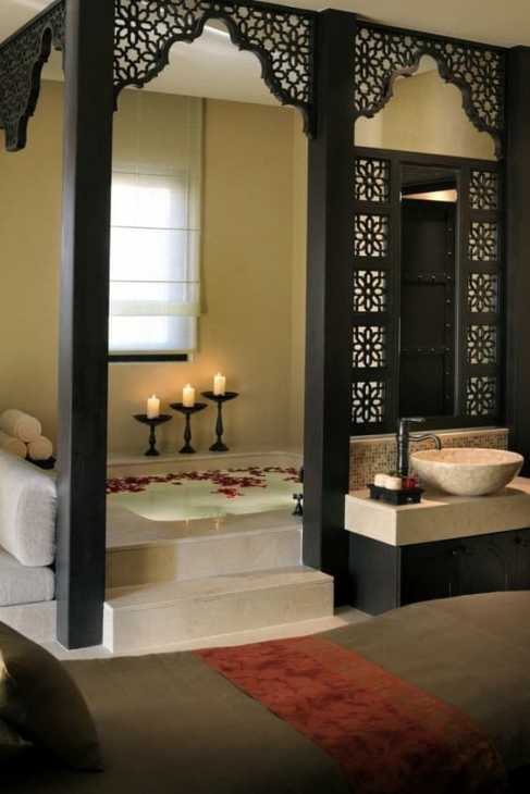 Badezimmer im arabischen Stil, von designmag.fr 