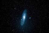 Andromeda e la Galassia ellittica M32