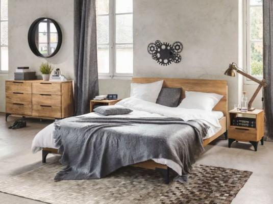 Camera da letto in legno massello di Maisons du Monde