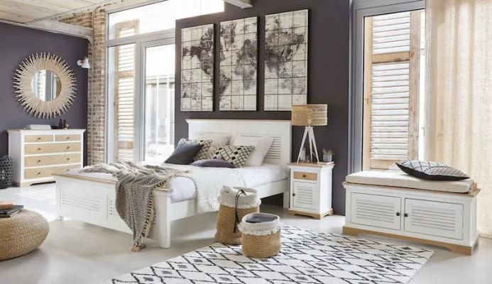 Camera da letto in legno bianco di Maisons du Monde
