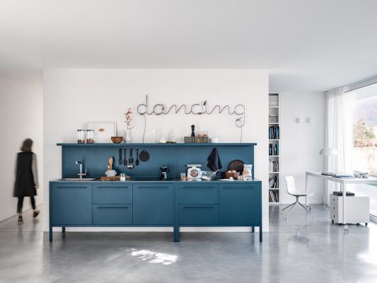 Frame Kitchen, colore blu - Foto: Fantin