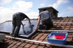 Installazione pannelli solari impianto fotovoltaico