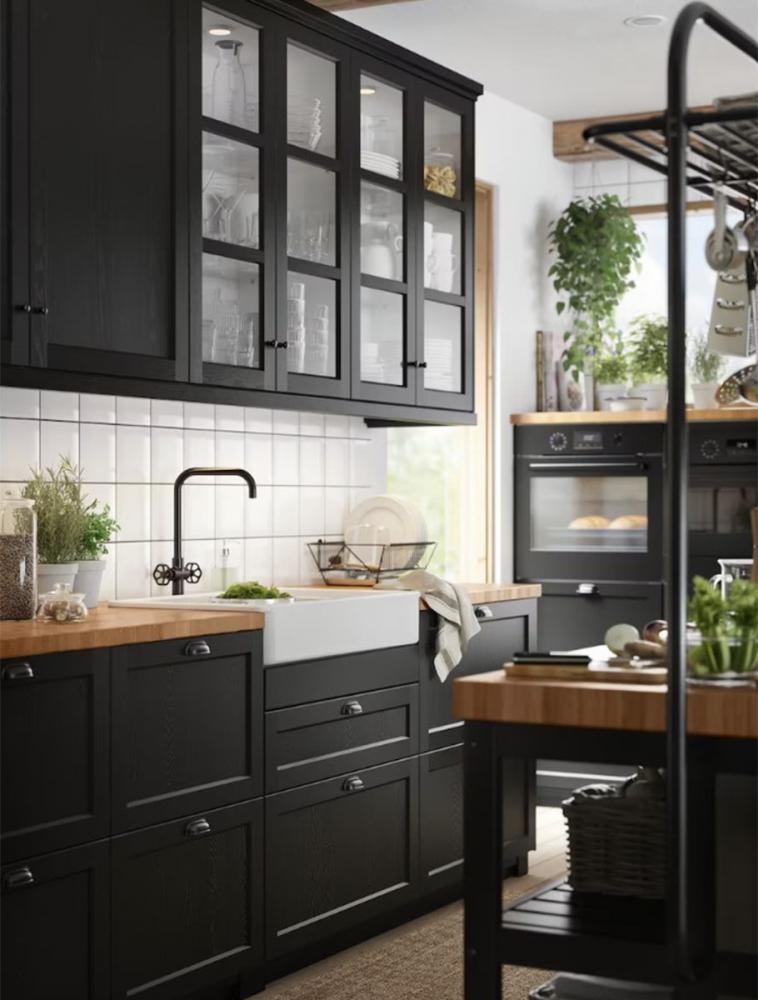 Modello di cucina nera Ikea