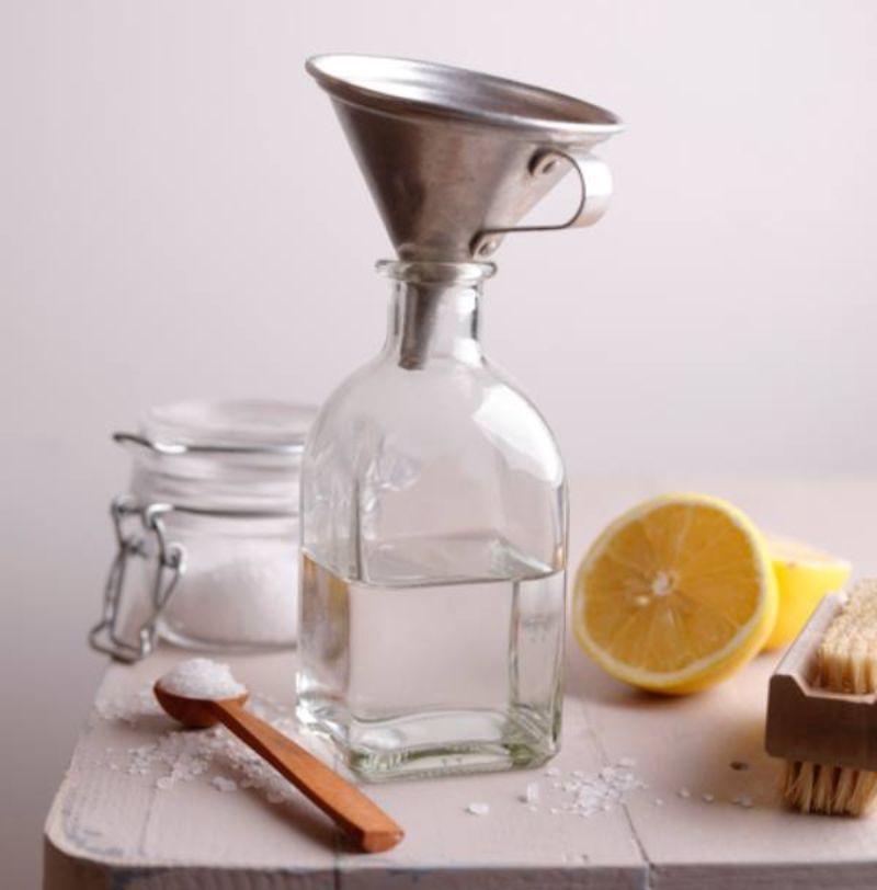 Un preparato a base di succo di limone e bicarbonato può fare la differenza