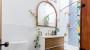Idee bagno piccolo: zona bagno elegante ed eclettica - Foto: Unsplash