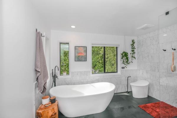 Adesivo Per Coperchio WC Con Animali - Decorazione Bagno 29 Cm - Allegro E Facile Da Applicare