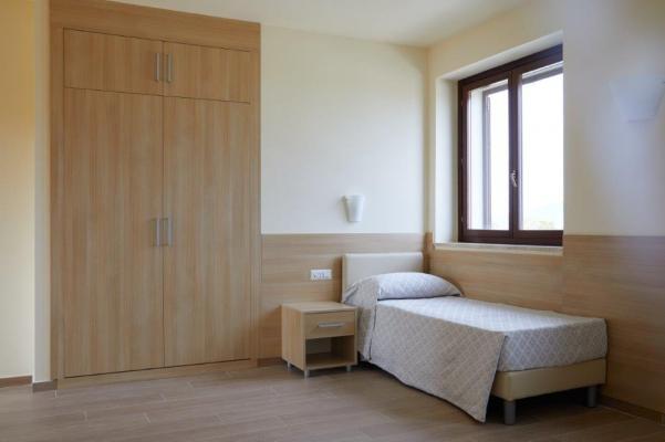 Arredo casa studenti - Mobilspazio