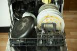 Non lasciare piatti sporchi in cucina