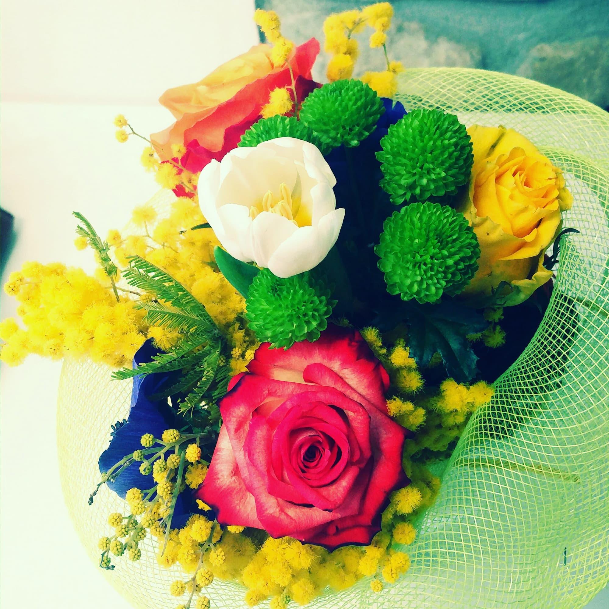 Bouquet di fiori freschi colorati