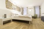 Rivestimento pavimento legno massello camera da letto - Valles Parquet