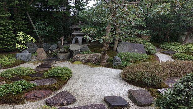 Giardino zen: come realizzarlo e quanto costa